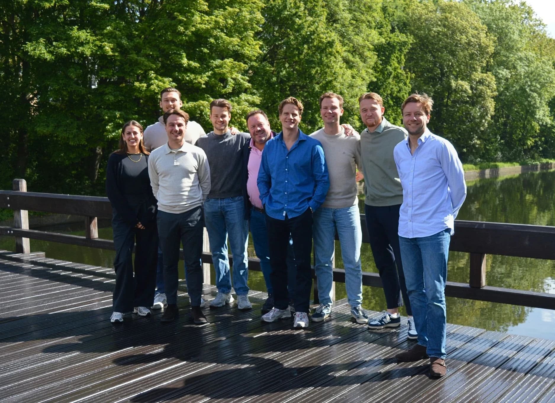 Max en Ebel met het team van TDW Systems